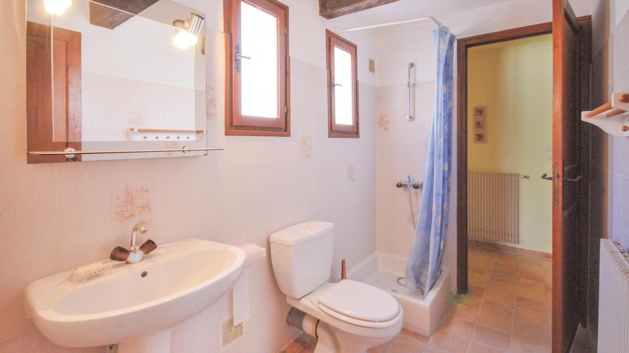 Photo of Bathroom in Bagnols-en-Foret
