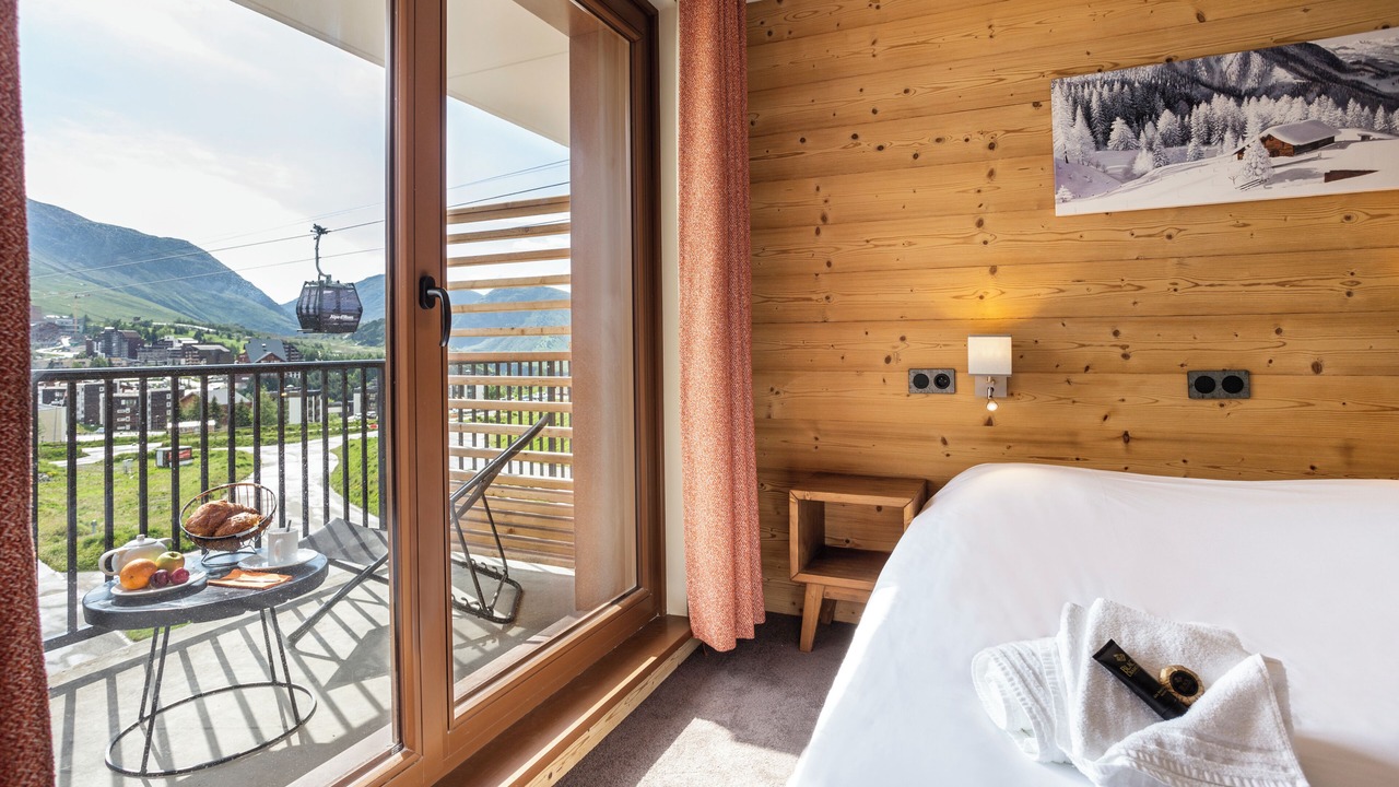Photo of Bedroom in Eclose-Est