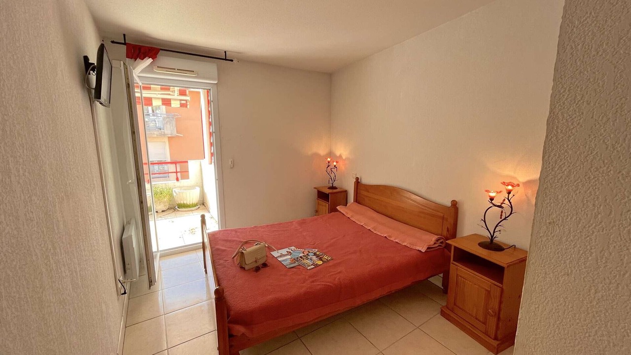 Photo of Bedroom in Saint-Raphael