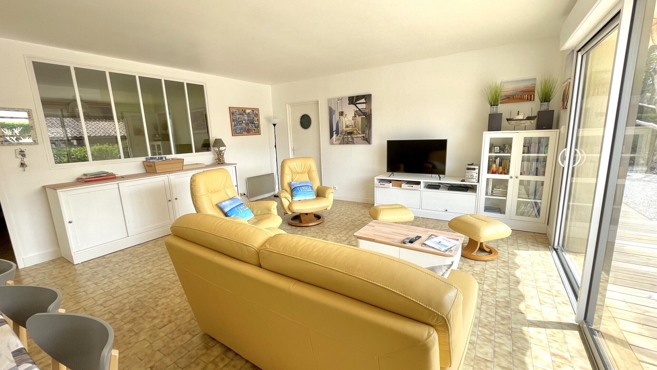 Photo of Livingroom in Lacanau-Ocean