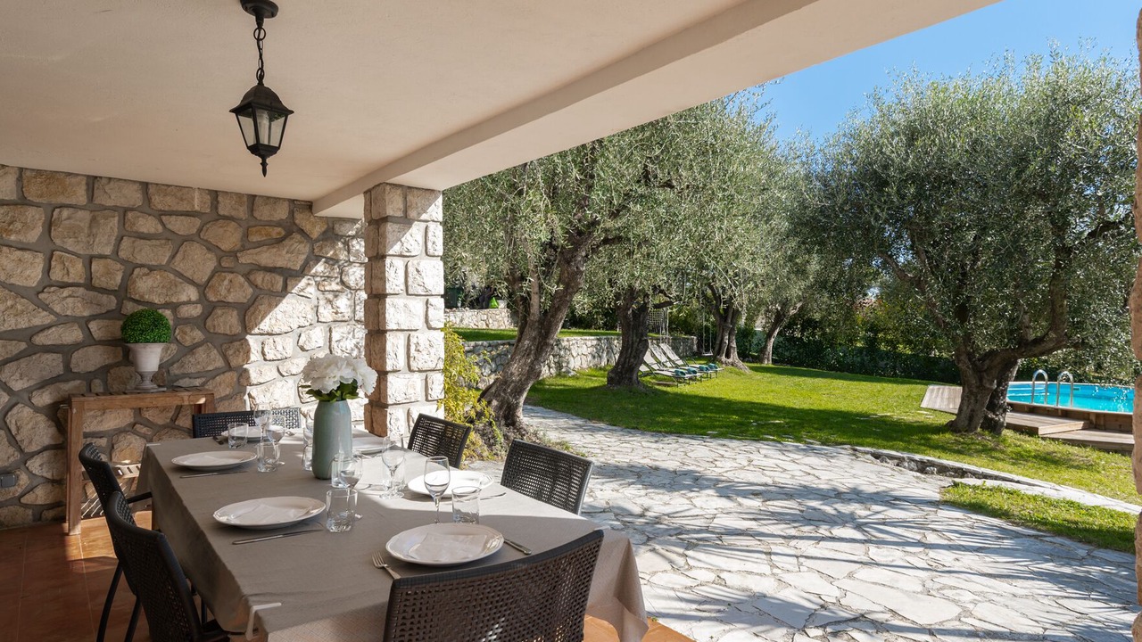 Photo of Outdoor in Les Maillans