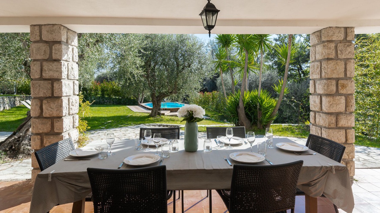 Photo of Outdoor in Les Maillans
