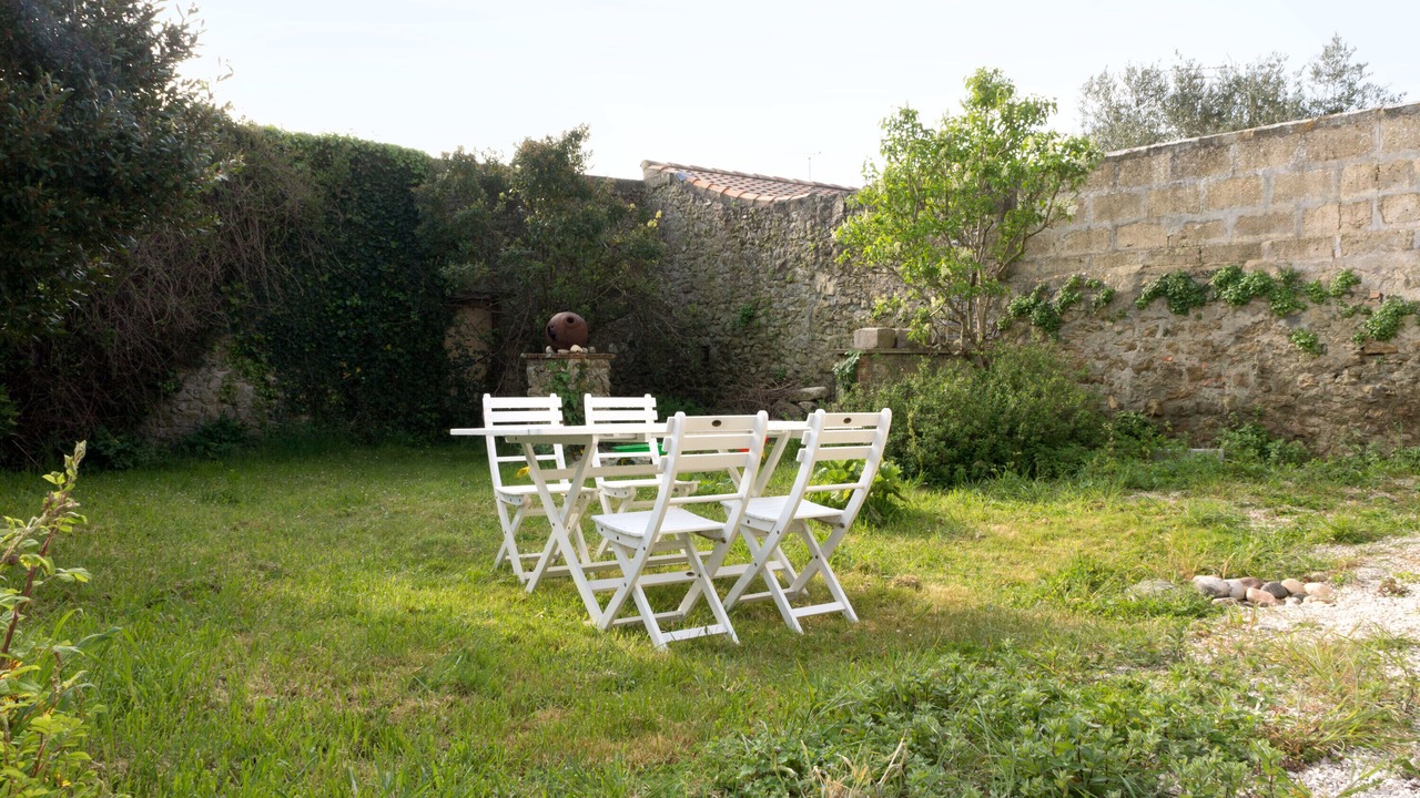 Photo of Outdoor in Bouin