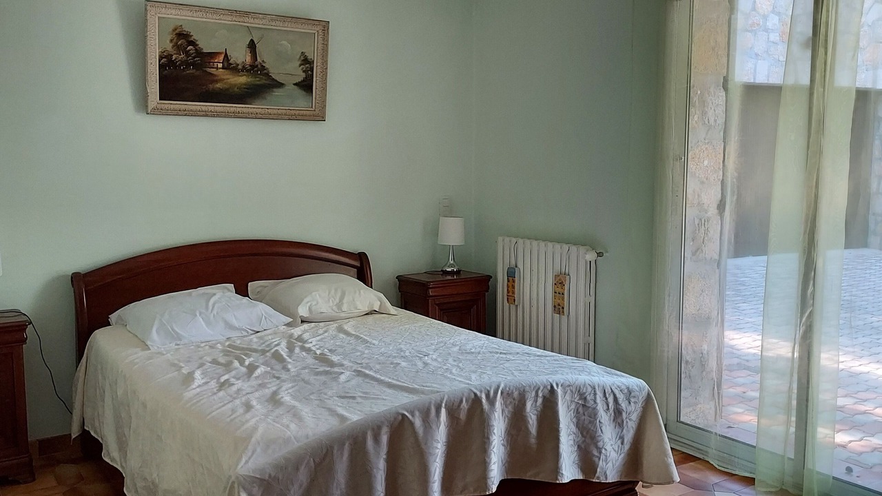 Photo of Bedroom in Saint-Jacques