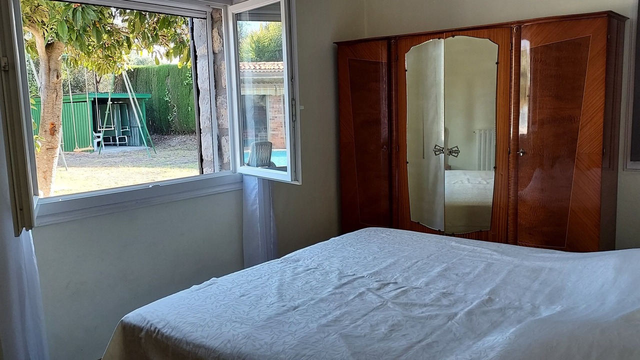 Photo of Bedroom in Saint-Jacques