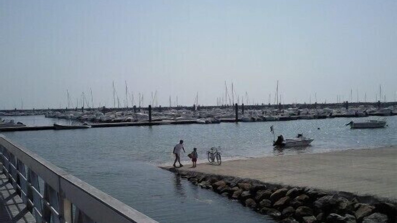 Photo of Others in L'Epine