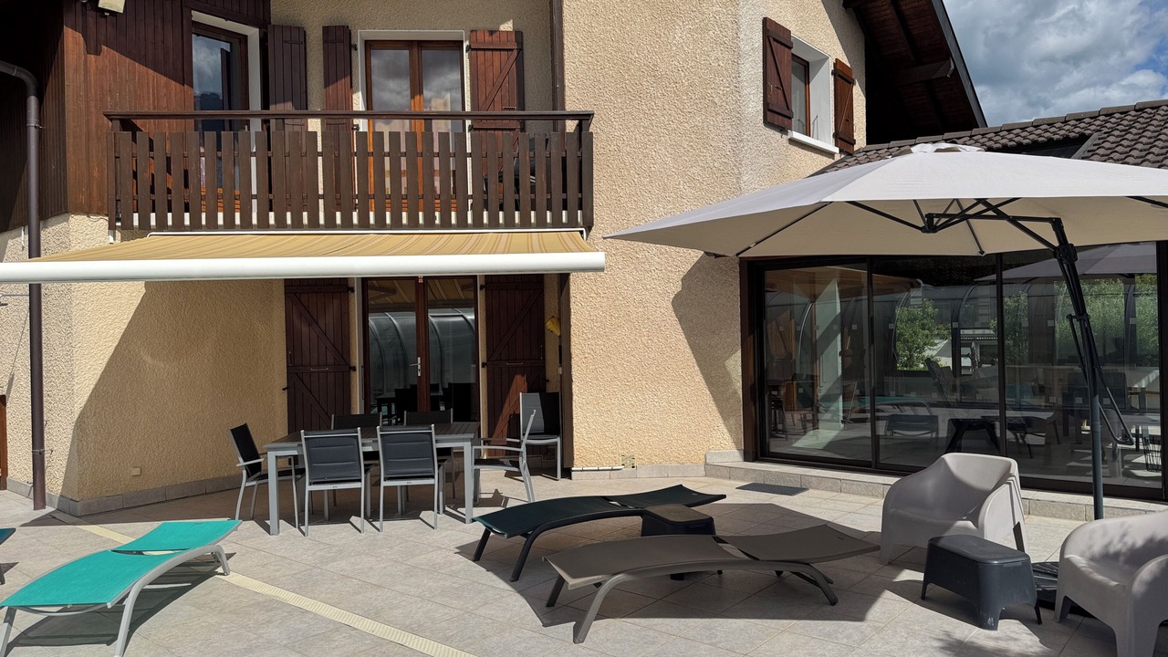 Photo of Outdoor in Chaparon