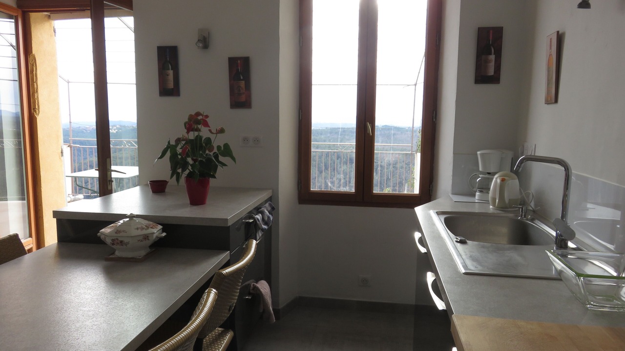 Photo of Kitchen in Saint-Cezaire-sur-Siagne