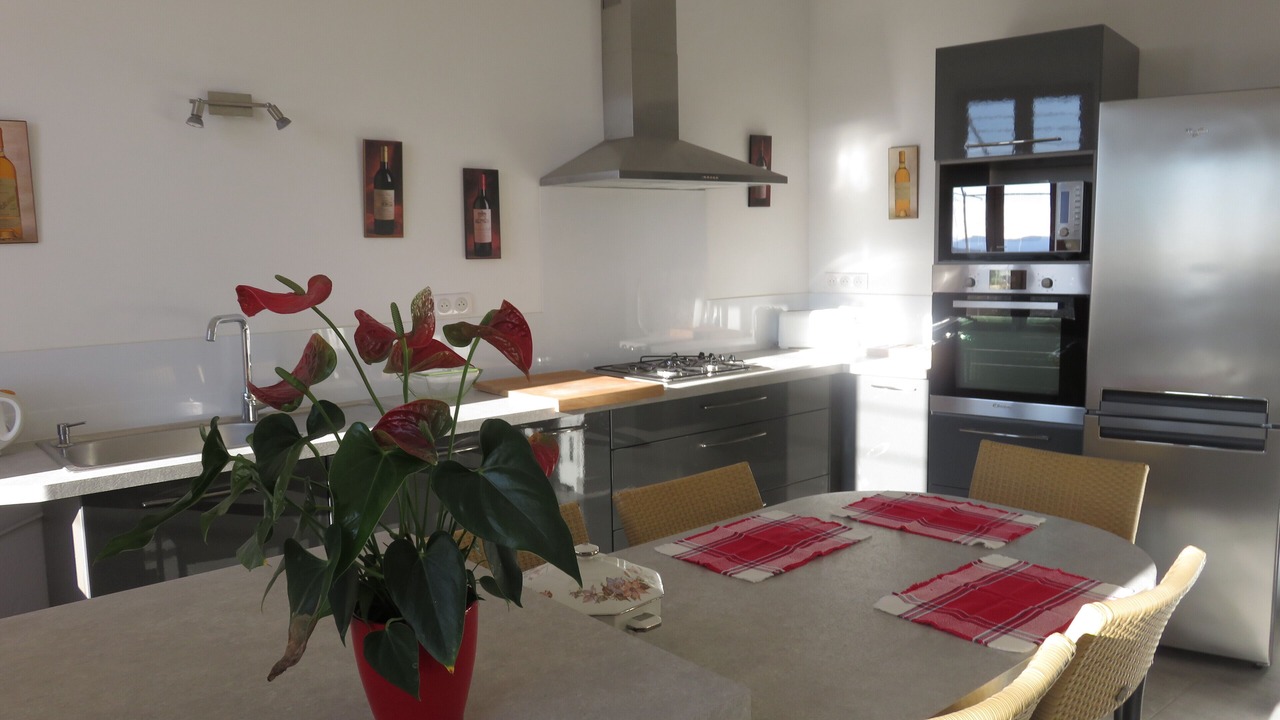 Photo of Kitchen in Saint-Cezaire-sur-Siagne