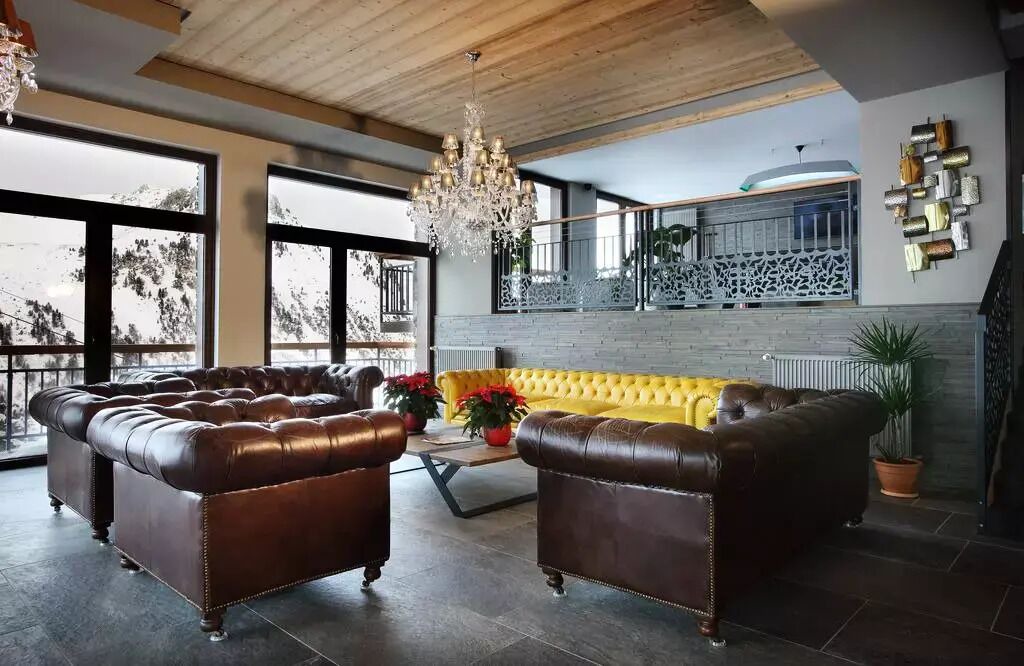 Photo of Others in Arc-2000