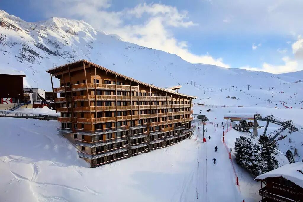 Photo of Outdoor in Arc-2000