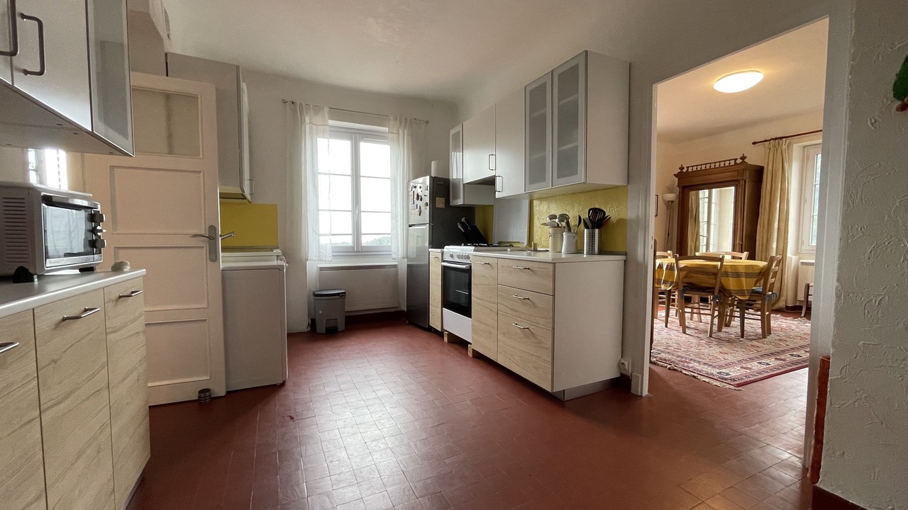 Photo of Kitchen in Castillon