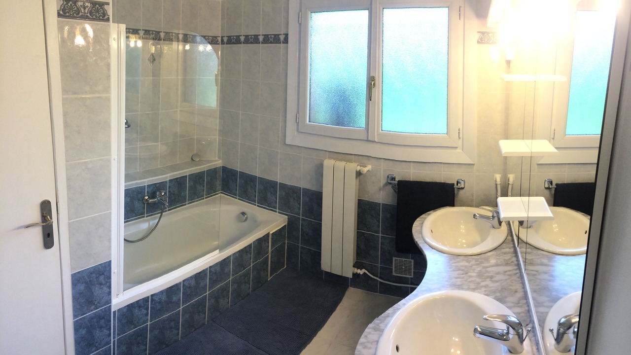 Photo of Bathroom in Roquefort-les-Pins