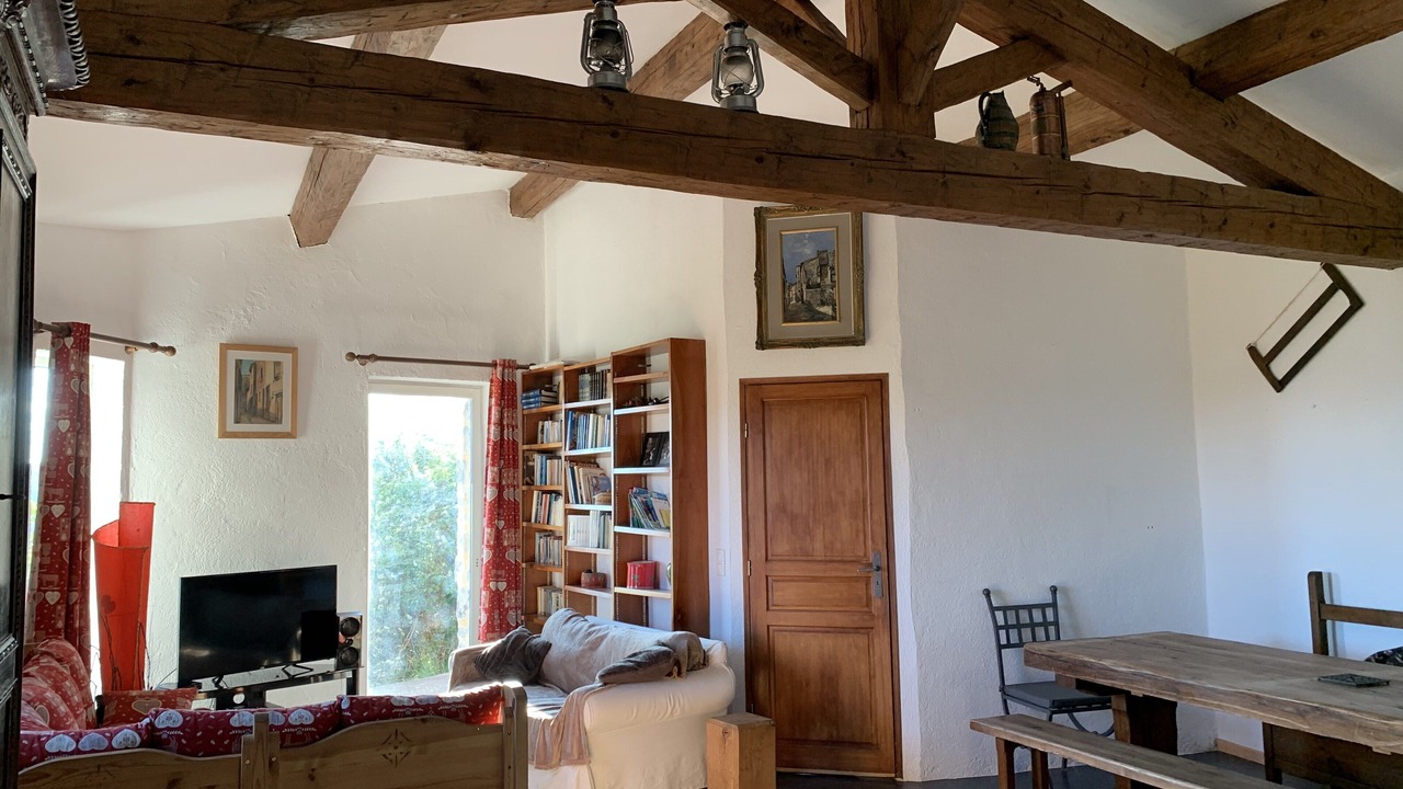 Photo of Livingroom in Toudon