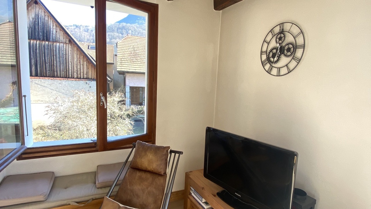 Photo of Livingroom in Menthon-Saint-Bernard