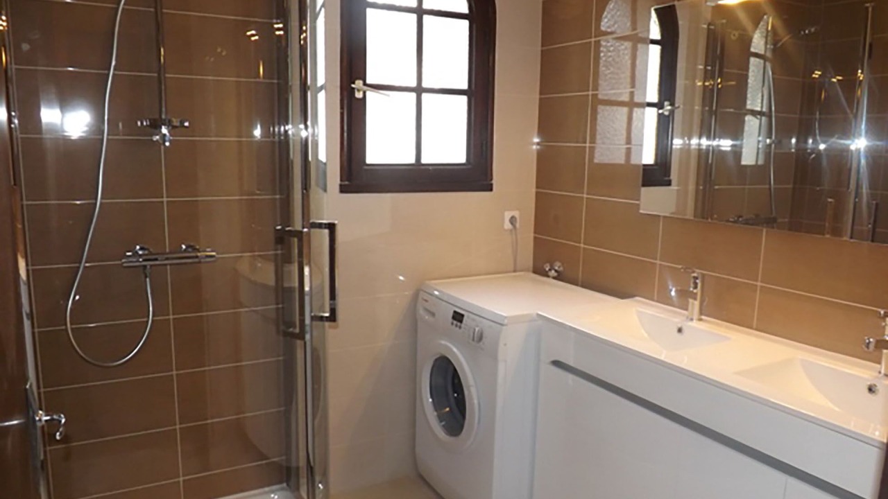 Photo of Bathroom in Saint-Gilles-Croix-de-Vie