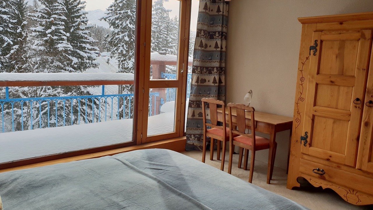Photo of Bedroom in Arc-1800