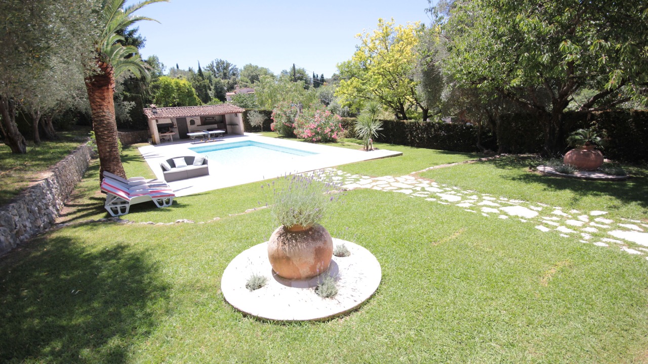Photo of Outdoor in Les Maillans