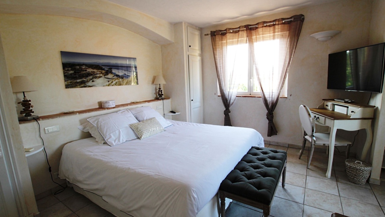 Photo of Bedroom in Grimaud