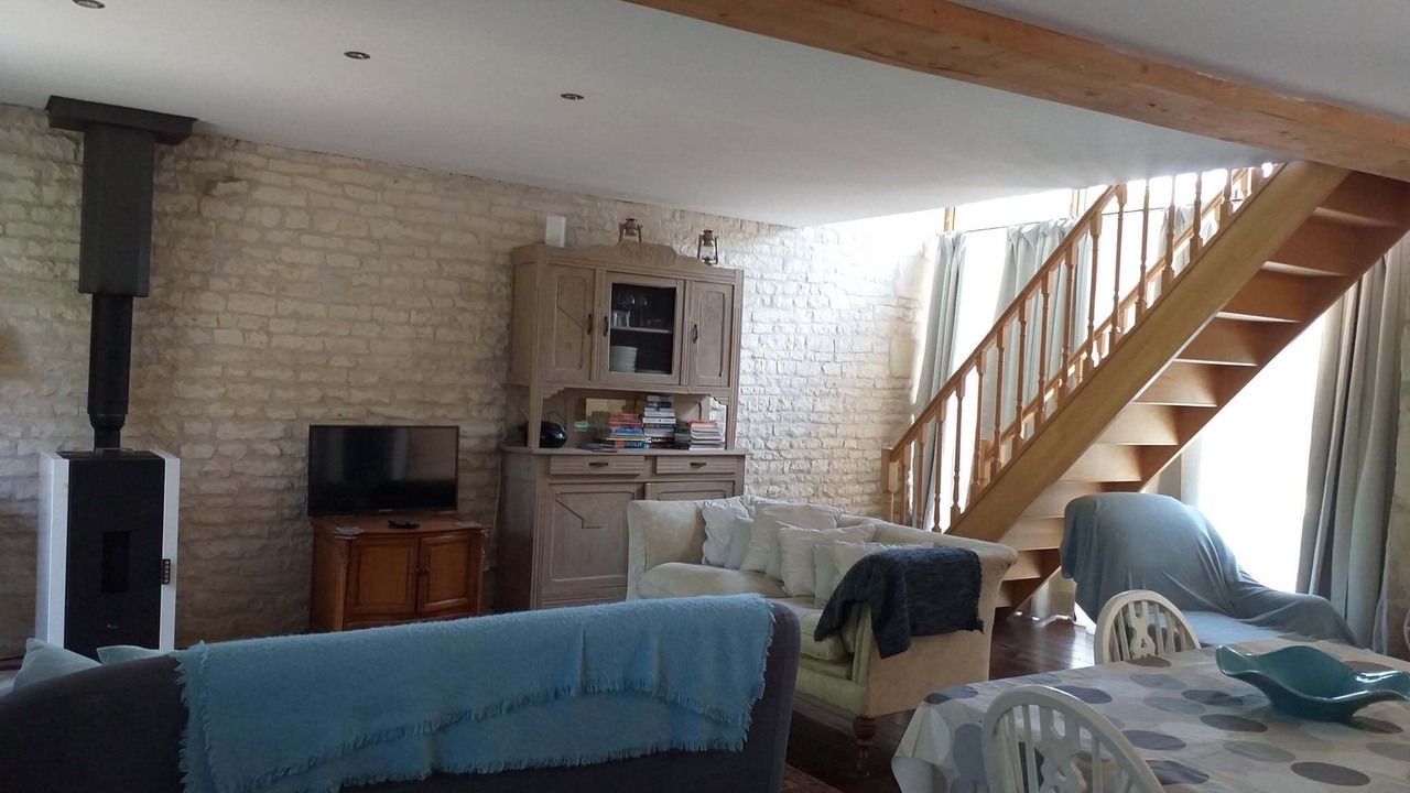 Photo of Livingroom in Echallat