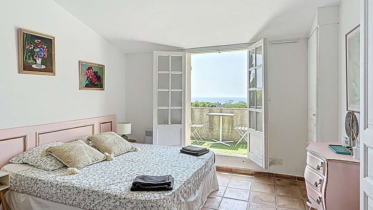 Photo of Bedroom in La Croix-Valmer