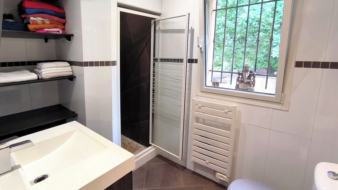 Photo of Bathroom in Valbonne