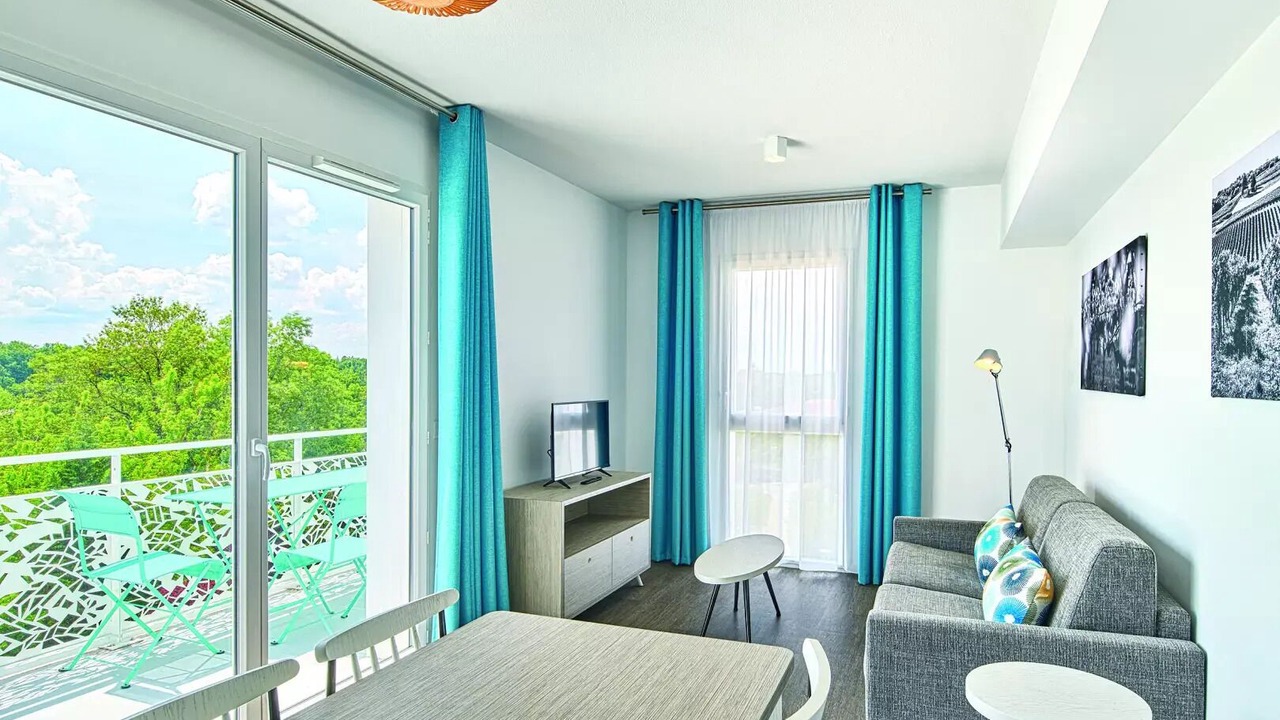 Photo of Livingroom in Jonzac