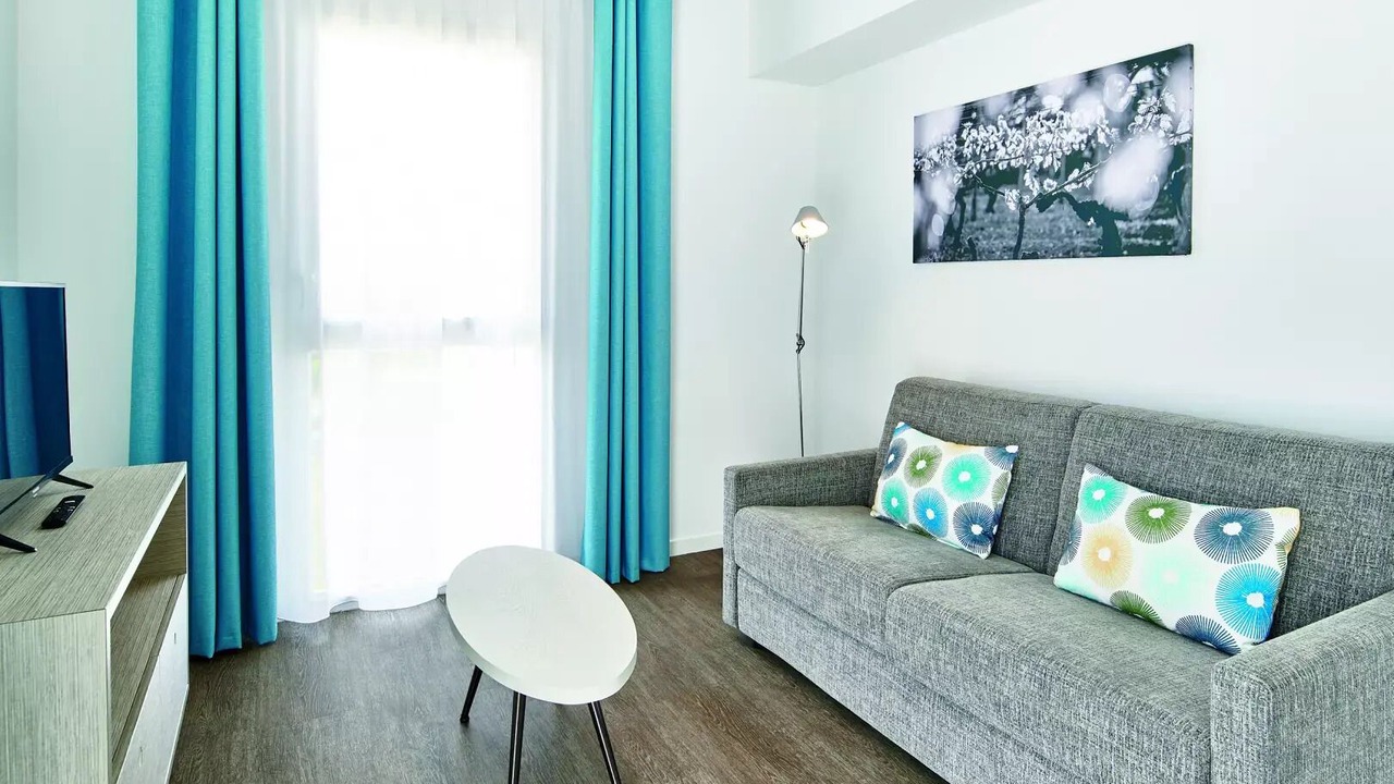 Photo of Livingroom in Jonzac