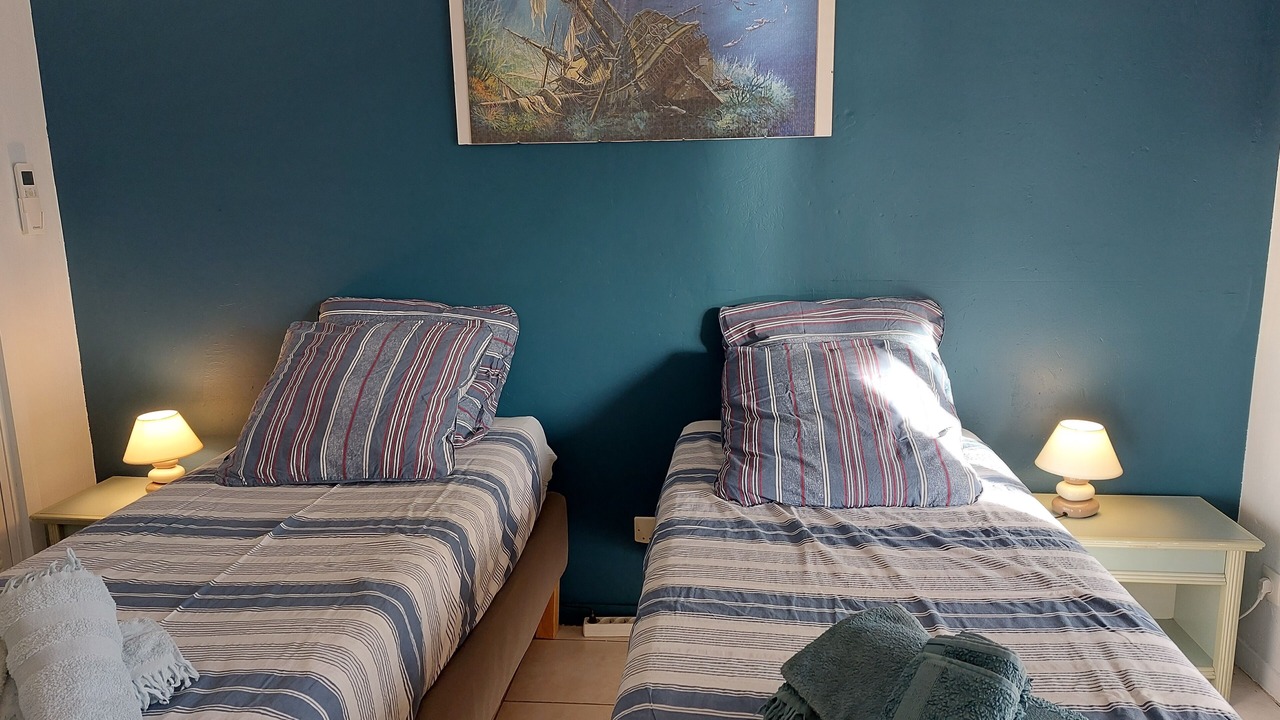 Photo of Bedroom in Mandelieu-La-Napoule