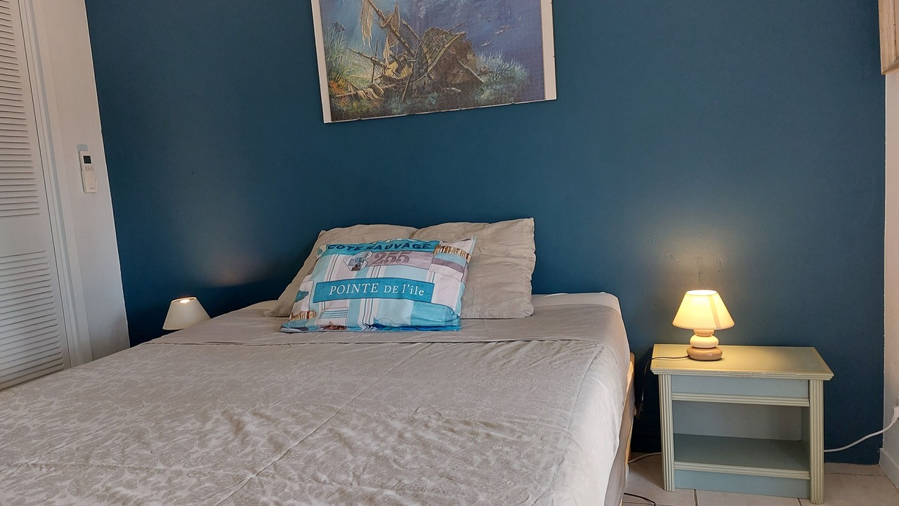 Photo of Bedroom in Mandelieu-La-Napoule