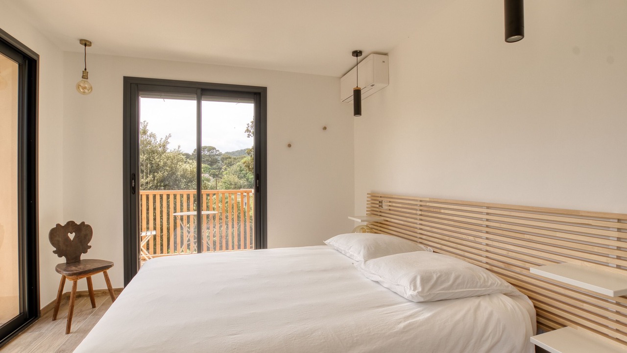 Photo of Bedroom in La Seyne-sur-Mer