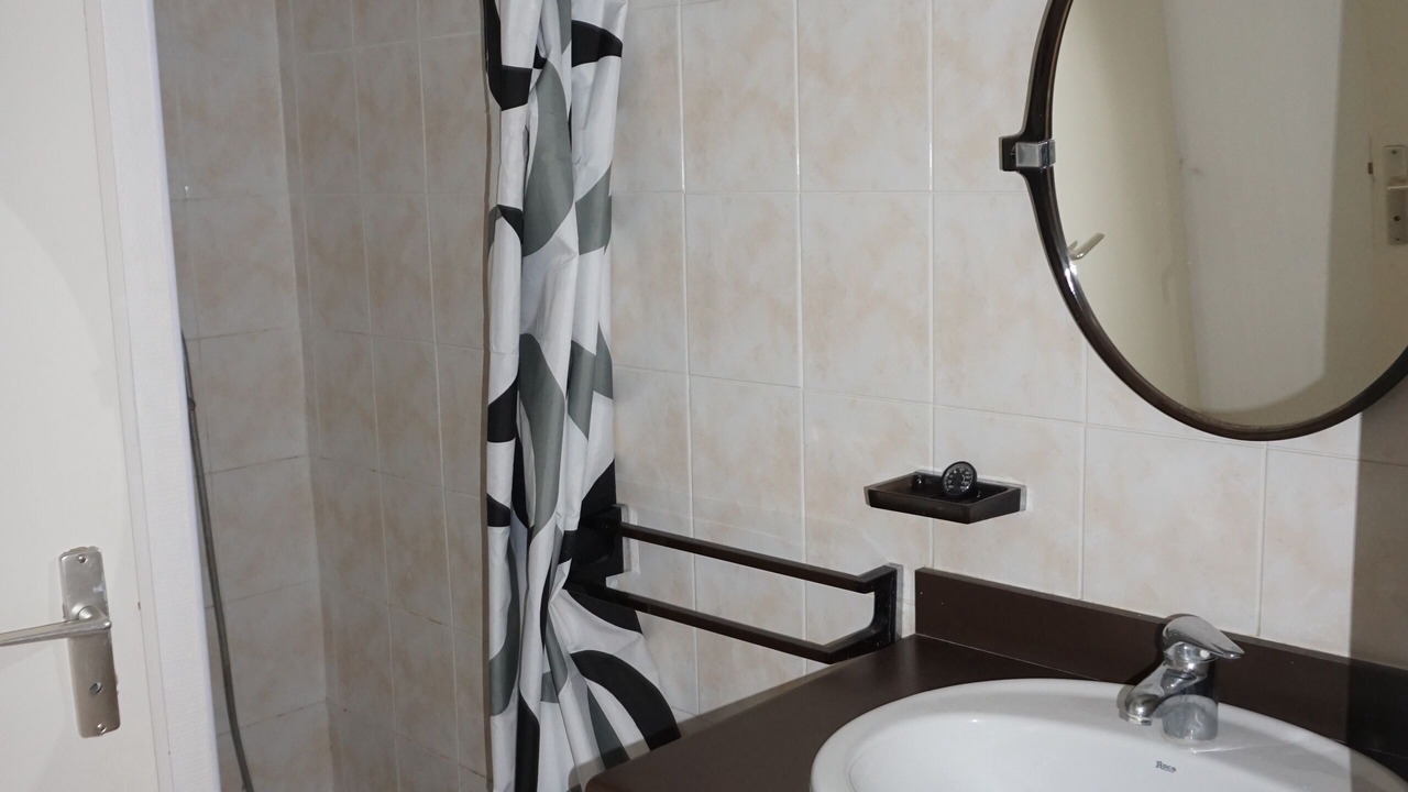 Photo of Bathroom in Pugny-Chatenod