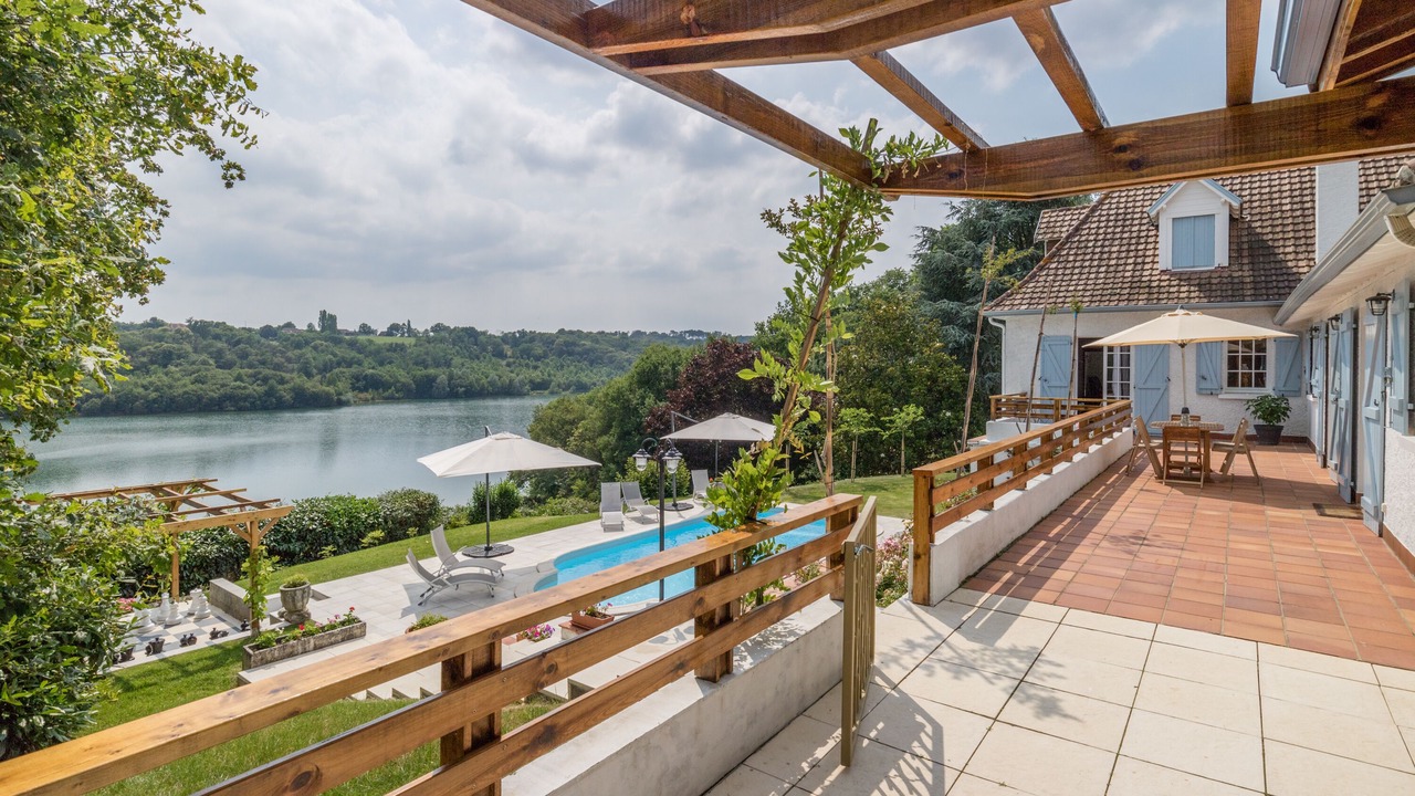 Photo of Patio Balcony in Doazon