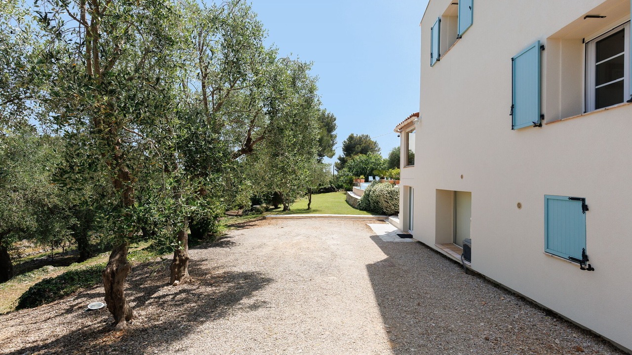 Photo of Outdoor in Saint-Cezaire-sur-Siagne