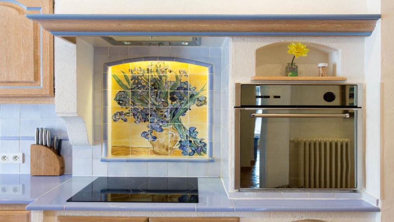 Photo of Kitchen in Saint-Cezaire-sur-Siagne