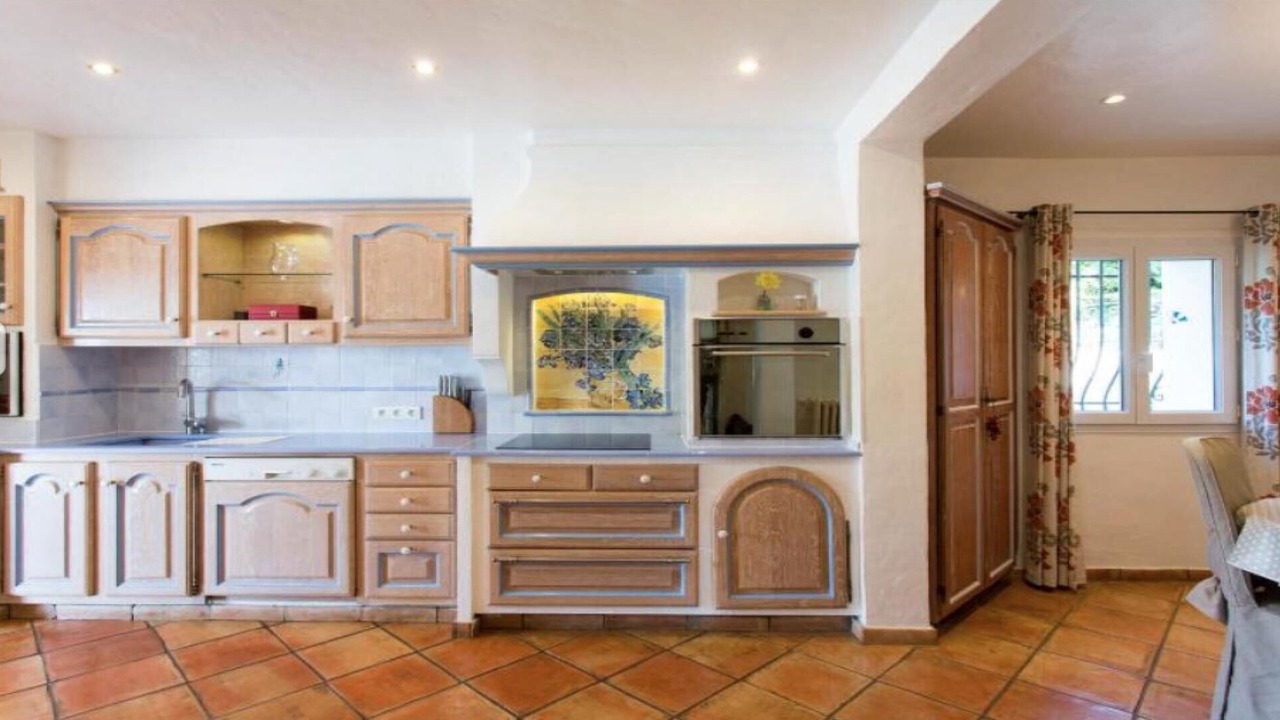 Photo of Kitchen in Saint-Cezaire-sur-Siagne