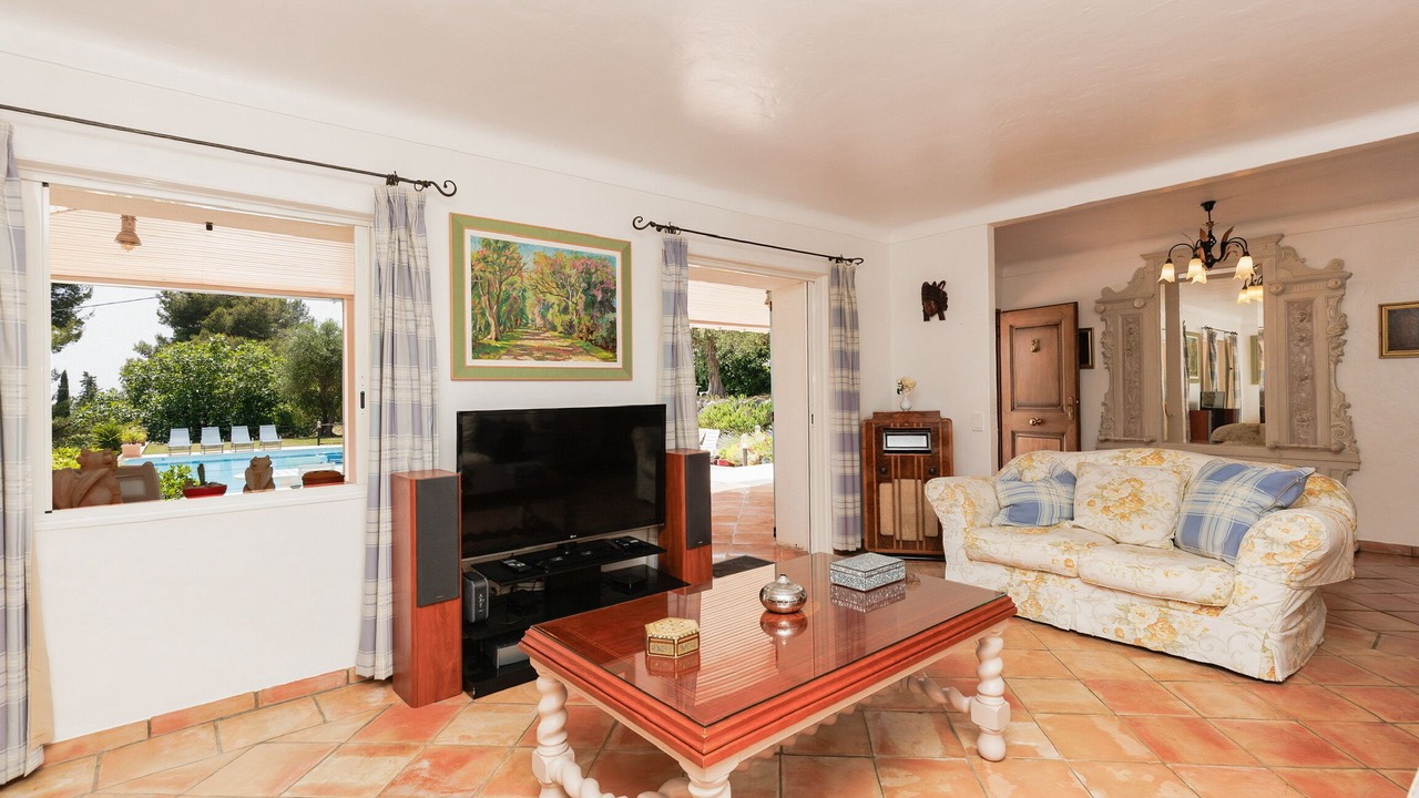 Photo of Livingroom in Saint-Cezaire-sur-Siagne