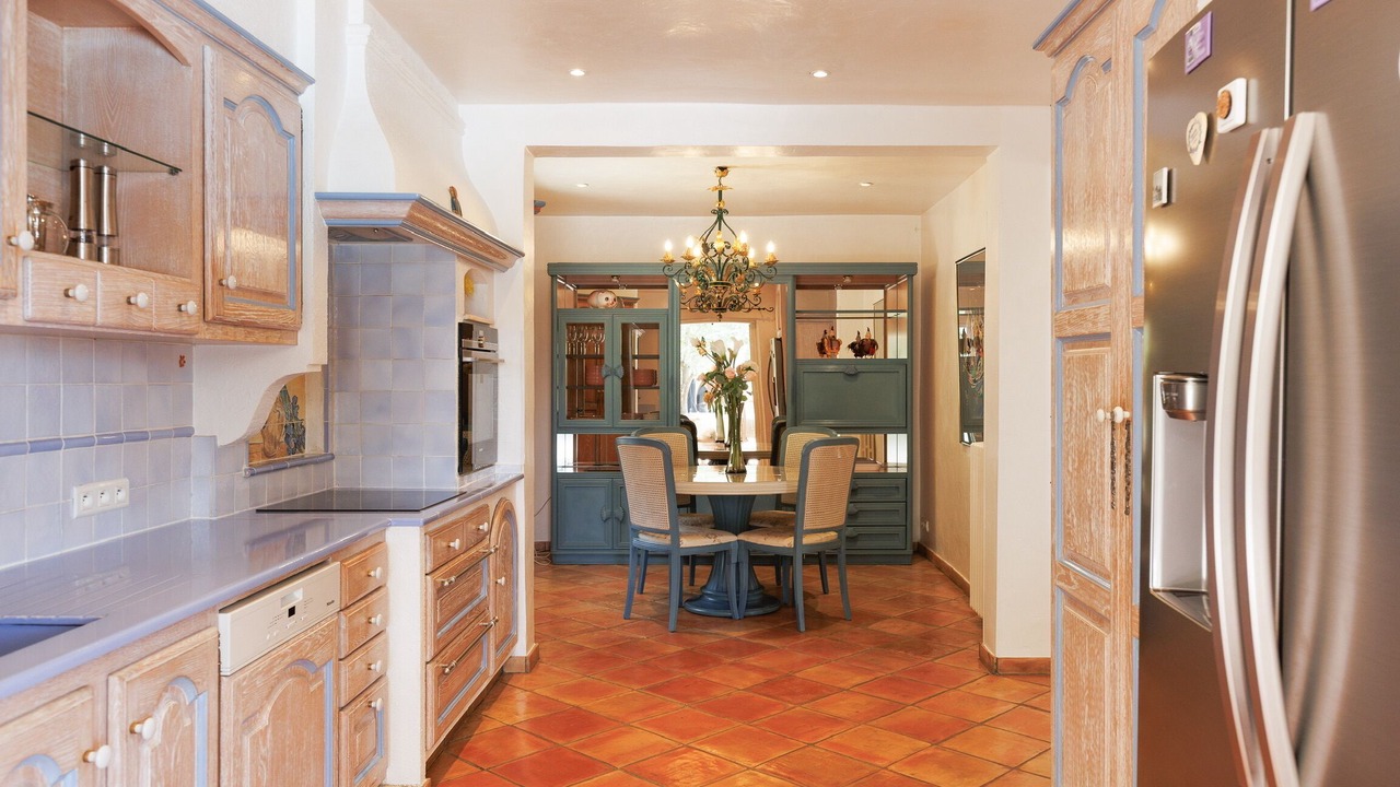 Photo of Kitchen in Saint-Cezaire-sur-Siagne