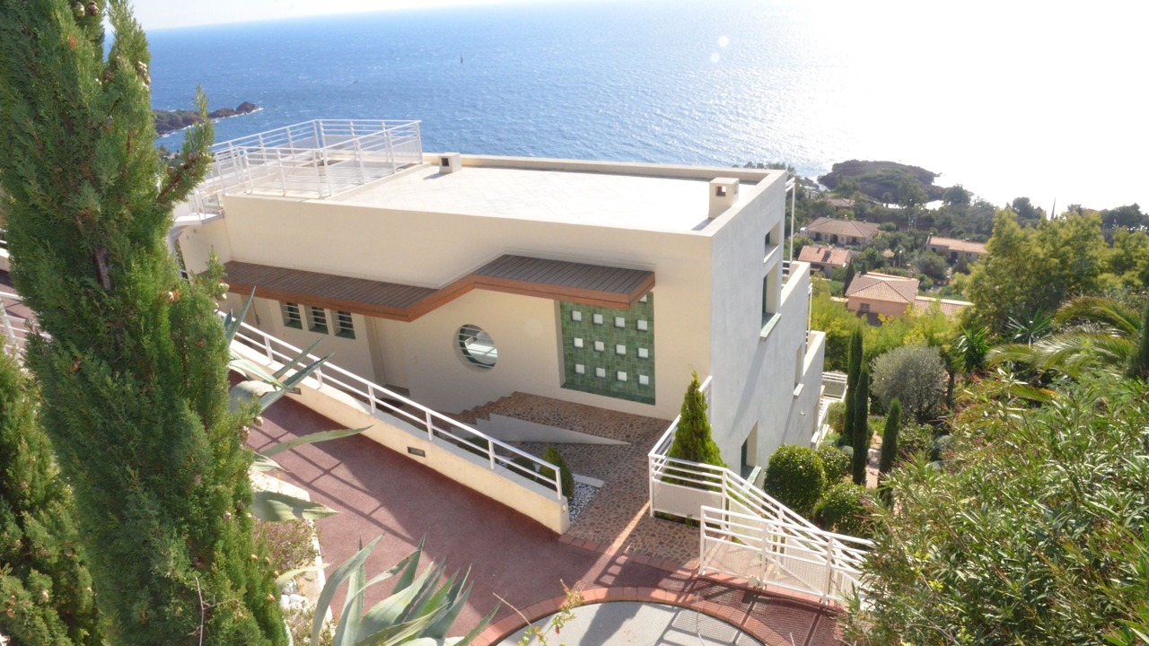 Photo of Outdoor in Antheor