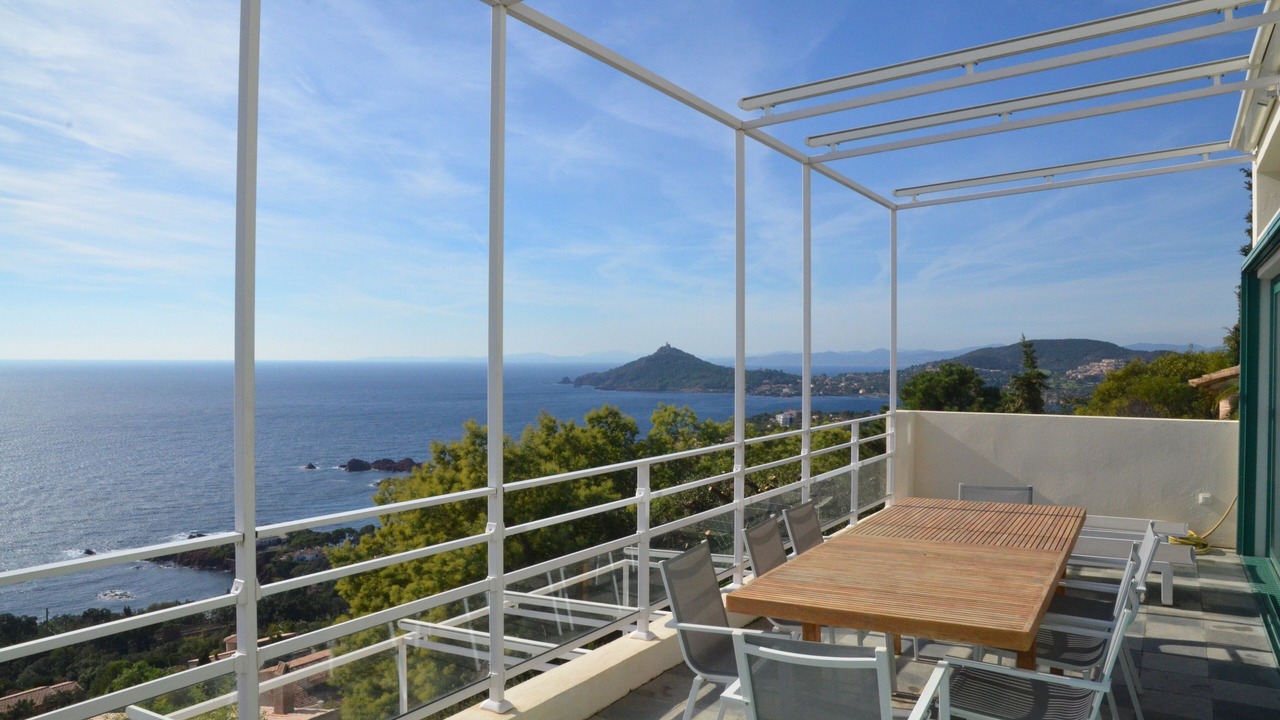 Photo of Outdoor in Antheor