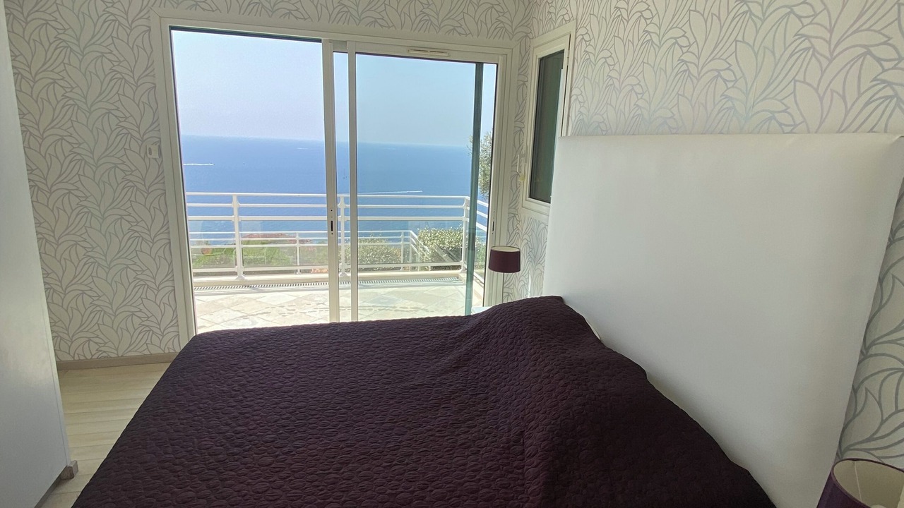 Photo of Bedroom in Antheor