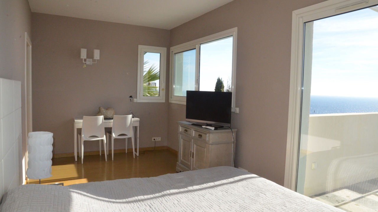 Photo of Bedroom in Antheor