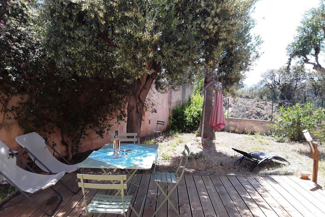 Photo of Outdoor in Antheor