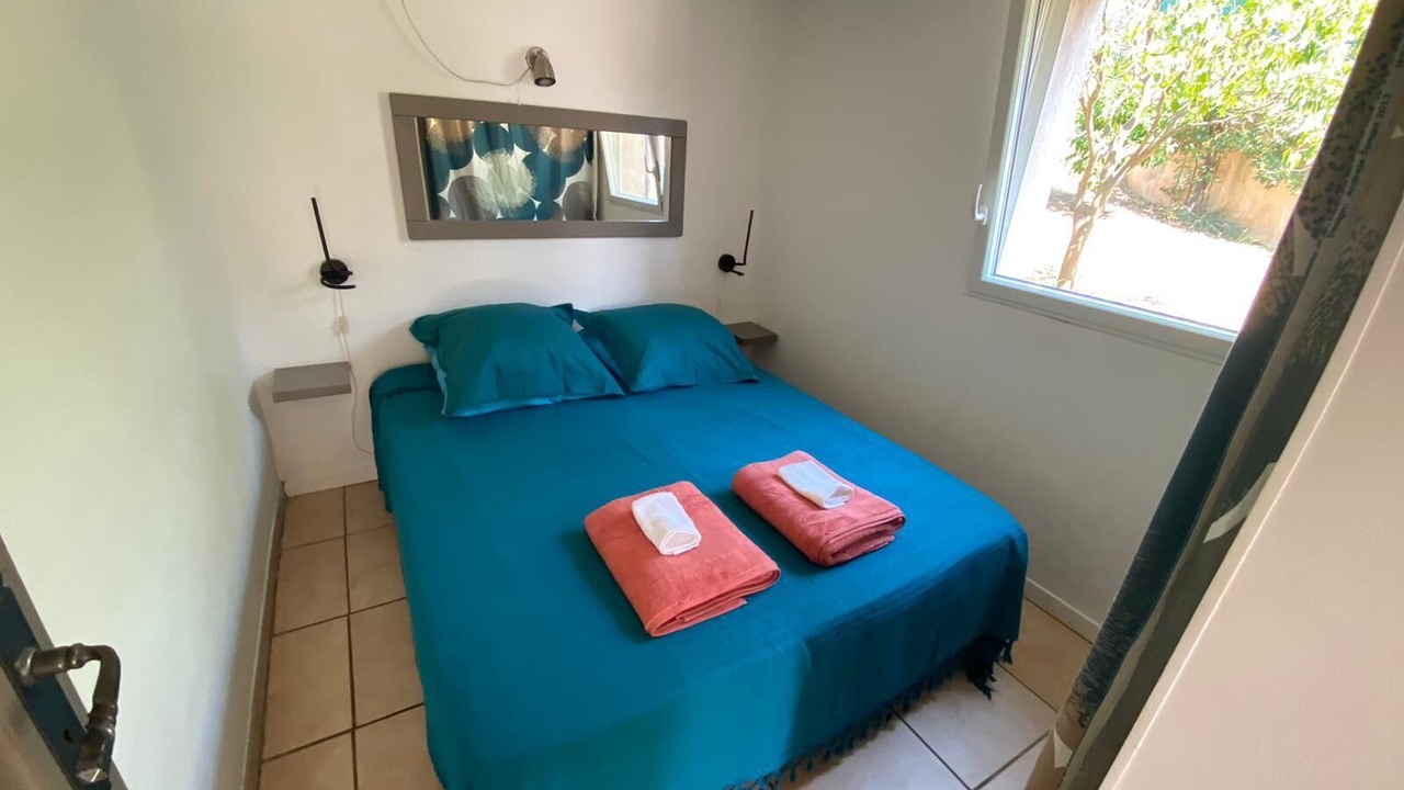 Photo of Bedroom in Antheor