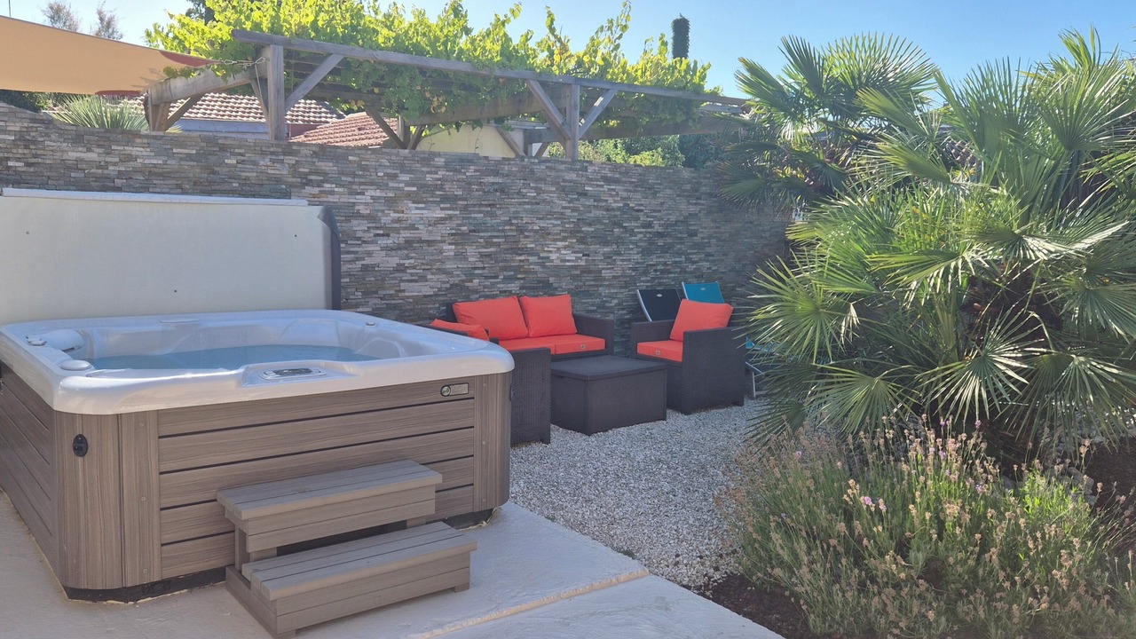 Photo of Patio Balcony in La Rogere
