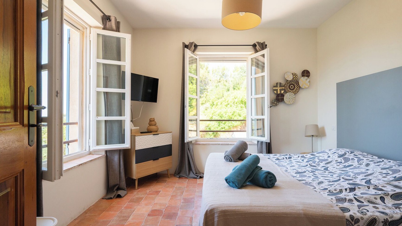 Photo of Bedroom in Ollioules