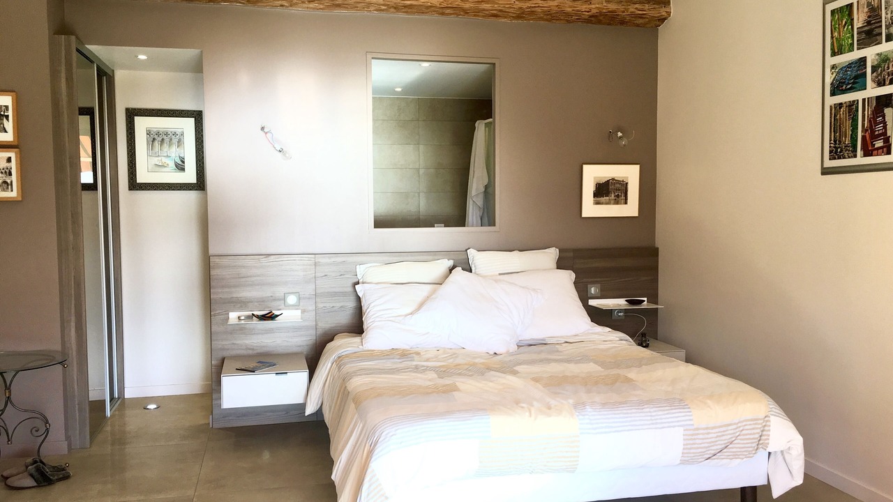 Photo of Bedroom in Saint-Raphael