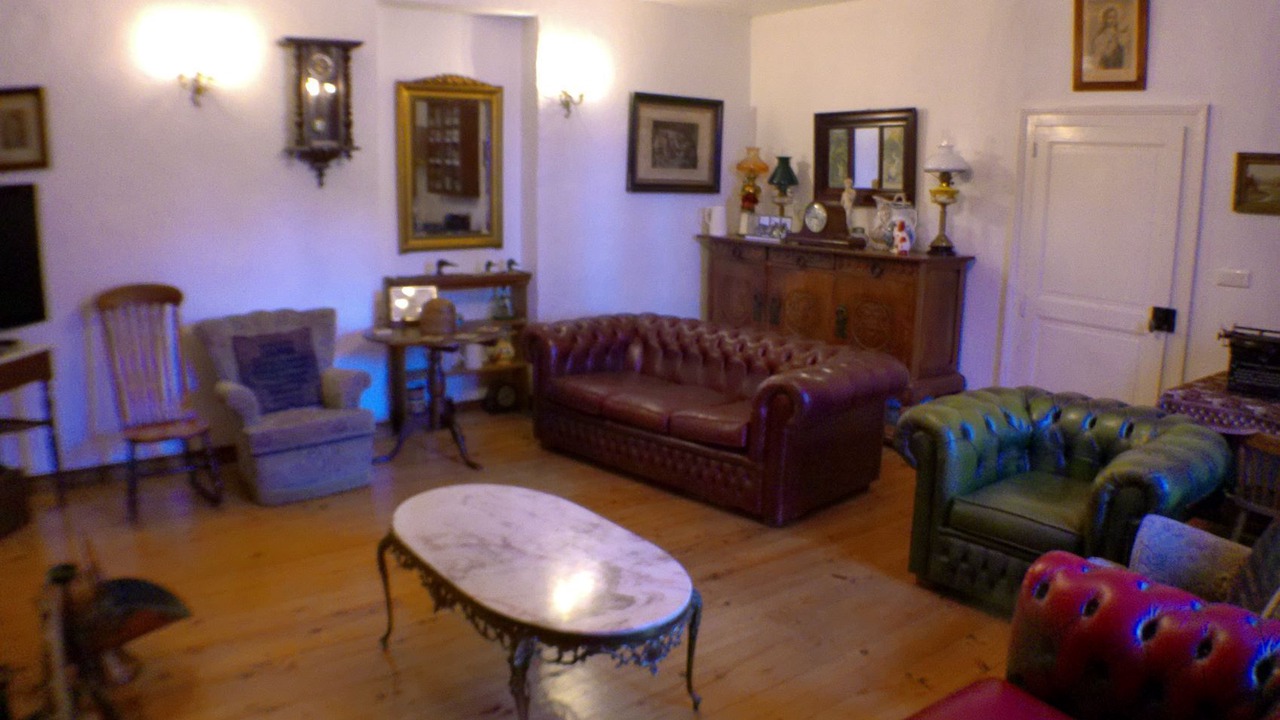 Photo of Livingroom in Saint-Germain-et-Mons