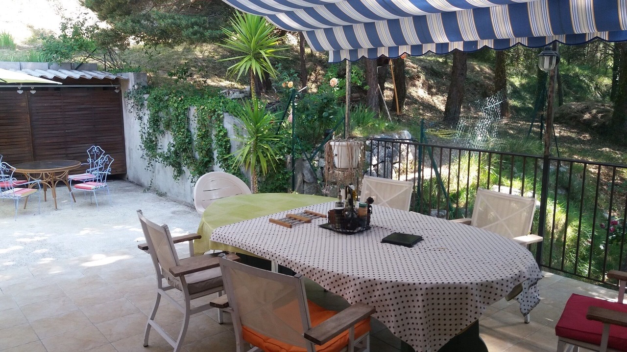 Photo of Outdoor in Escragnolles