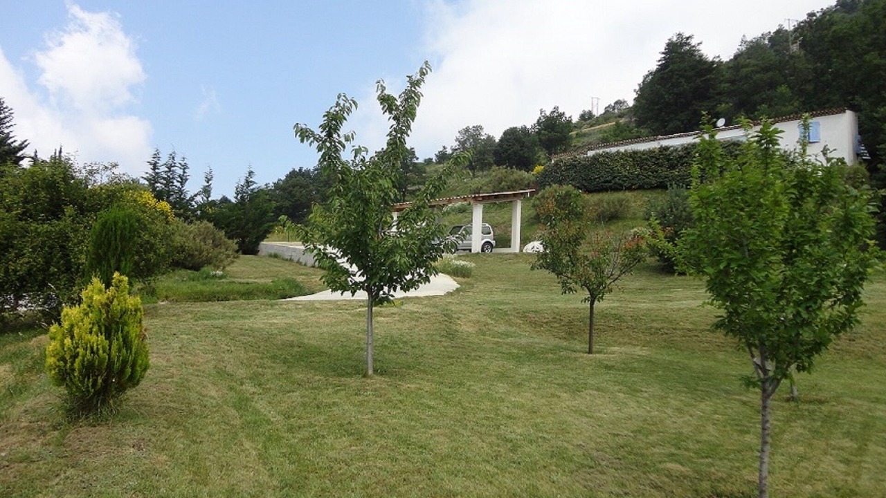 Photo of Outdoor in Escragnolles